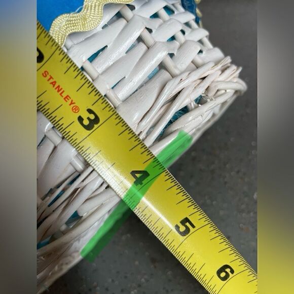 10” Basket Oval White w/ Handle Blue Gingham Liner Yellow RicRac Trim EPC - Picture 10 of 10